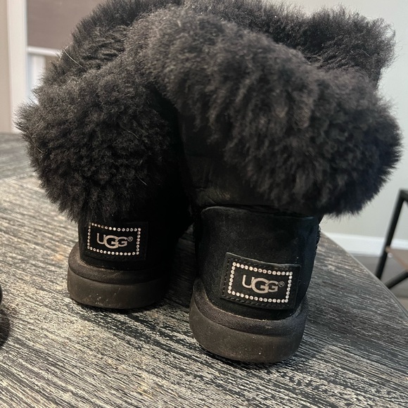 UGG boots - Picture 3 of 3